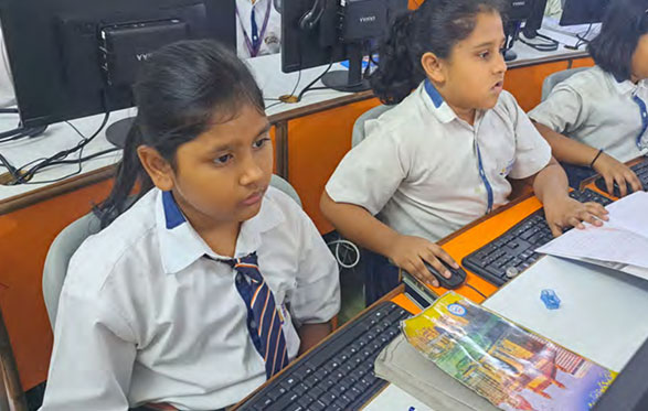 Modern science and computer labs - CBSE school in Kanpur Rooma Campus